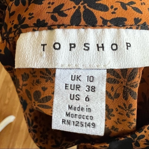 TOPSHOP Ustard Ruffle Yoke Long Sleeve Floral Mini Shift Dress - Picture 8 of 8